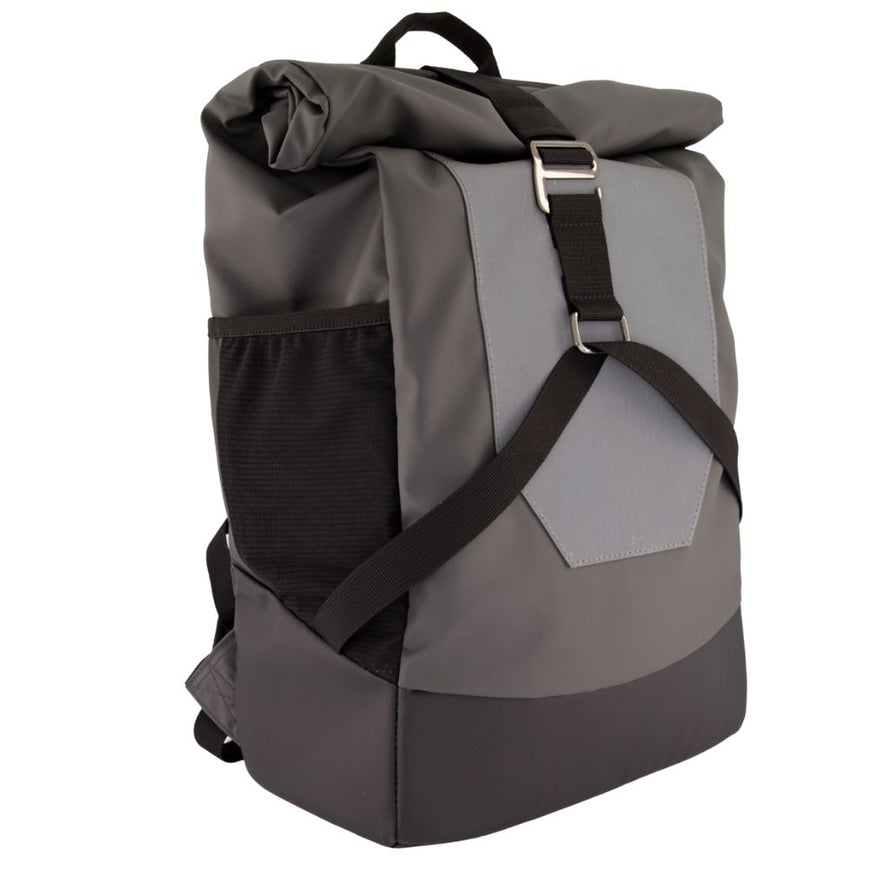 Sac à dos Urban Circus gris et noir avec panneau réfléchissant, idéal pour améliorer la visibilité du cycliste en ville.