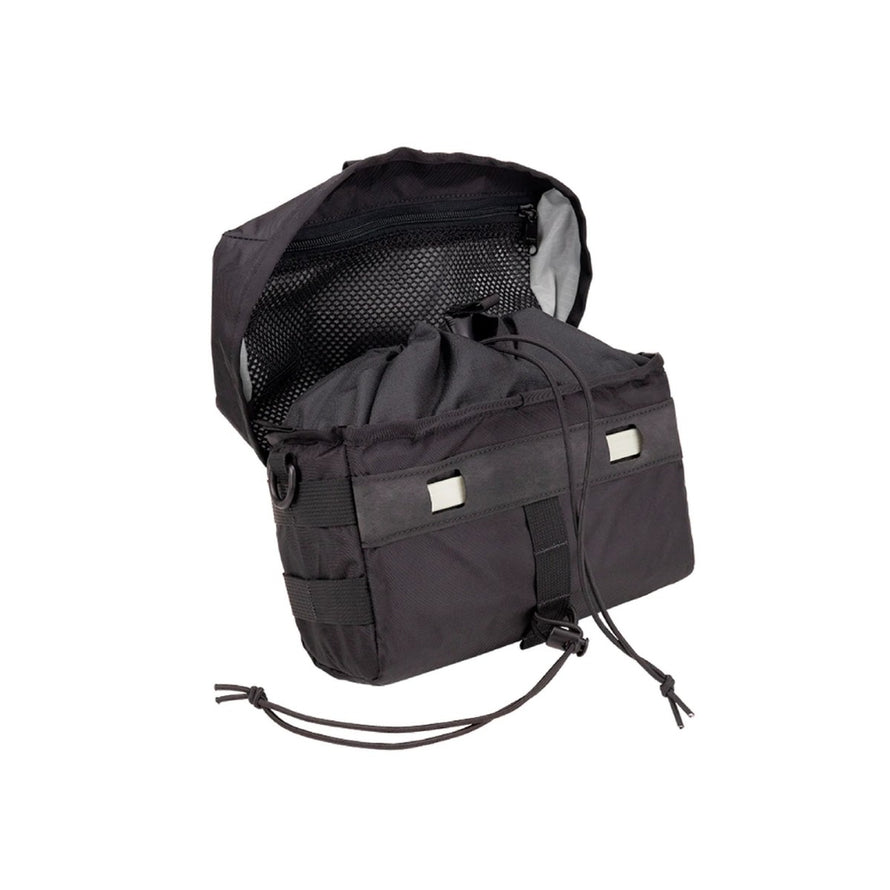 Sacoche velo guidon Capstone Swift Industries noire compacte avec fermeture securisee pour bikepacking et randonnées a velo