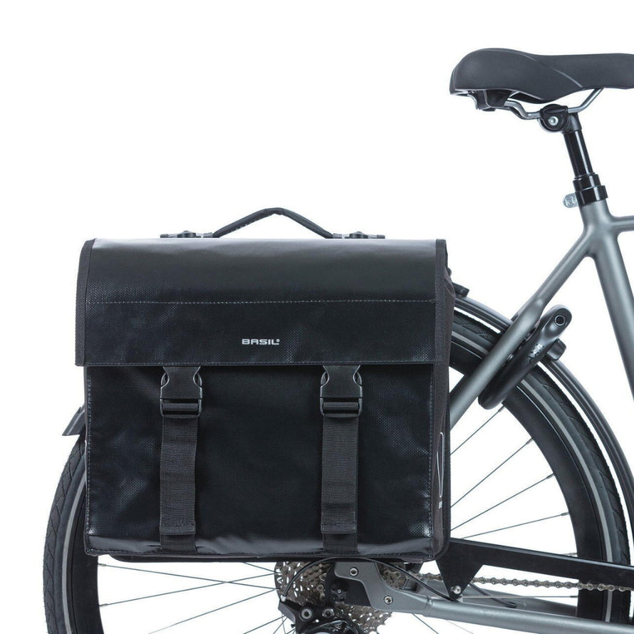 Sacoche double noire Basil Urban Load MIK 2x26,5L avec fixation rapide pour vélo urbain pratique