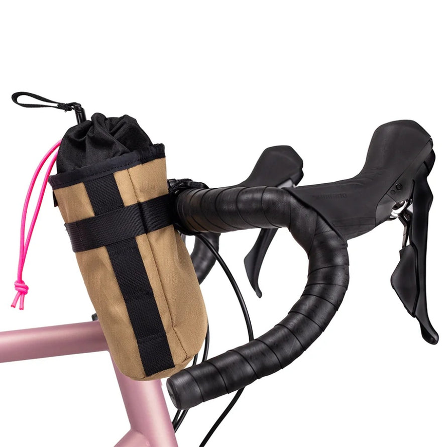 Sacoche de guidon Swift Industries GIBBY 1,75 L couleur tan, idéale pour transporter vos essentiels à vélo