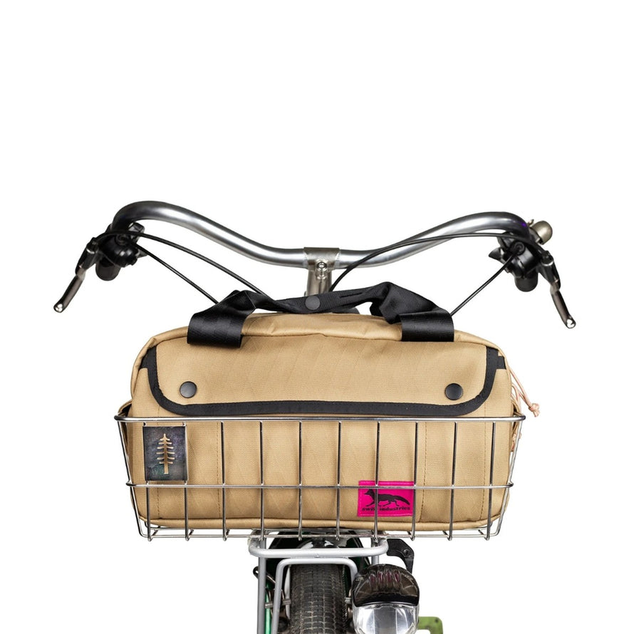 Sacoche pour panier vélo Swift Industries Sugarloaf beige, pratique et élégante pour transporter vos affaires