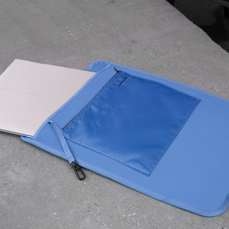 Housse pour ordinateur incluse dans la sacoche convertible en sacs à dos Varo Backpack Newlooxs.
