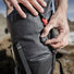 Sacoche de selle Cyclite Saddle Bag 02 de la marque 77 avec fixation rapide et design robuste pour cyclistes aventureux