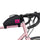 Sacoche top tube Moxie Swift Industries noire avec logo rose fixée sur cadre vélo pour un rangement pratique et stylé
