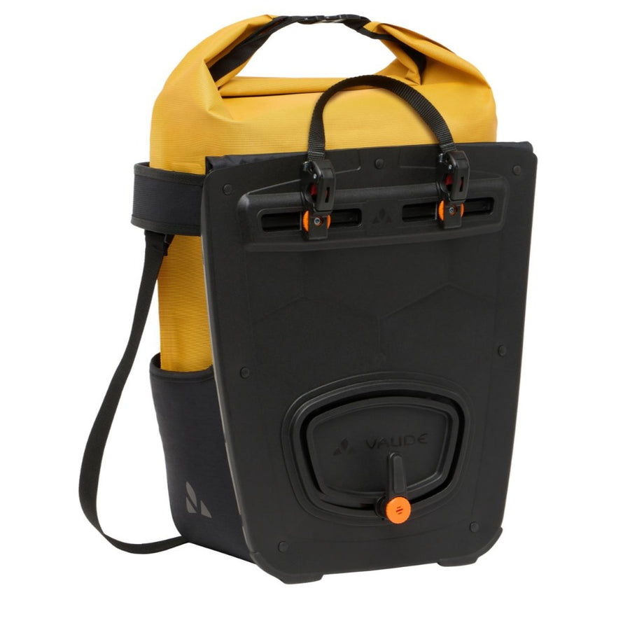 sacoche vélo urban cargo vaude 2 en 1 jaune vue du dos rigide