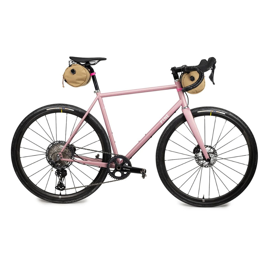 Sacoche guidon vélo Swift Industries Bandito Si600 couleur tan, compacte et résistante pour bikepacking et cyclotourisme