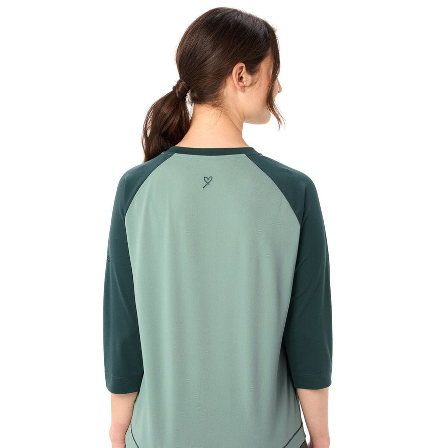 T-Shirt Vaude Neyland 3/4 Femme vert avec manches contrastées et dos uni pour cyclisme confort