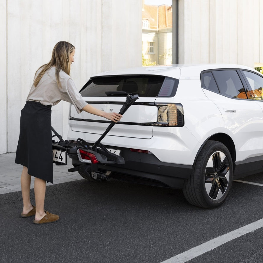 Porte-velos Thule Outpace 2 sur attelage voiture robuste et pratique pour transporter deux velos facilement