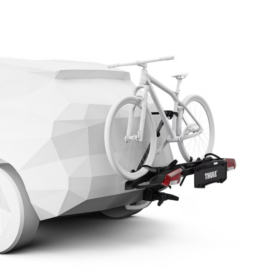 Porte-velos Thule Outpace 2 sur attelage voiture pour un transport fiable et securise de deux velos