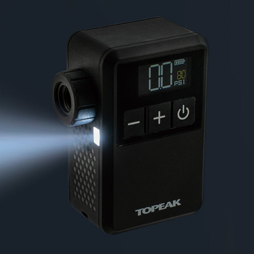 Mini compresseur Topeak E-Booster Digital Mini avec led intégrée et écran digital pour gonflage précis de vélo