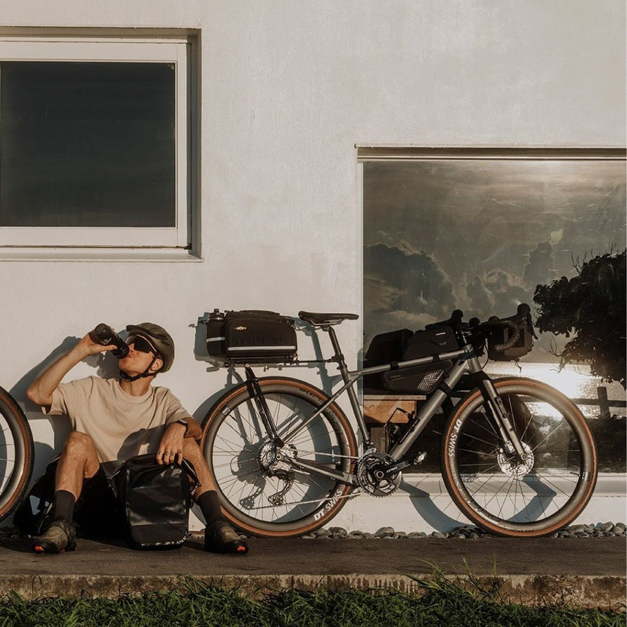 Porte-bagages arriere Topeak Zi:RAK ideal pour transport longue distance et sacoches sur velo gravel et trekking