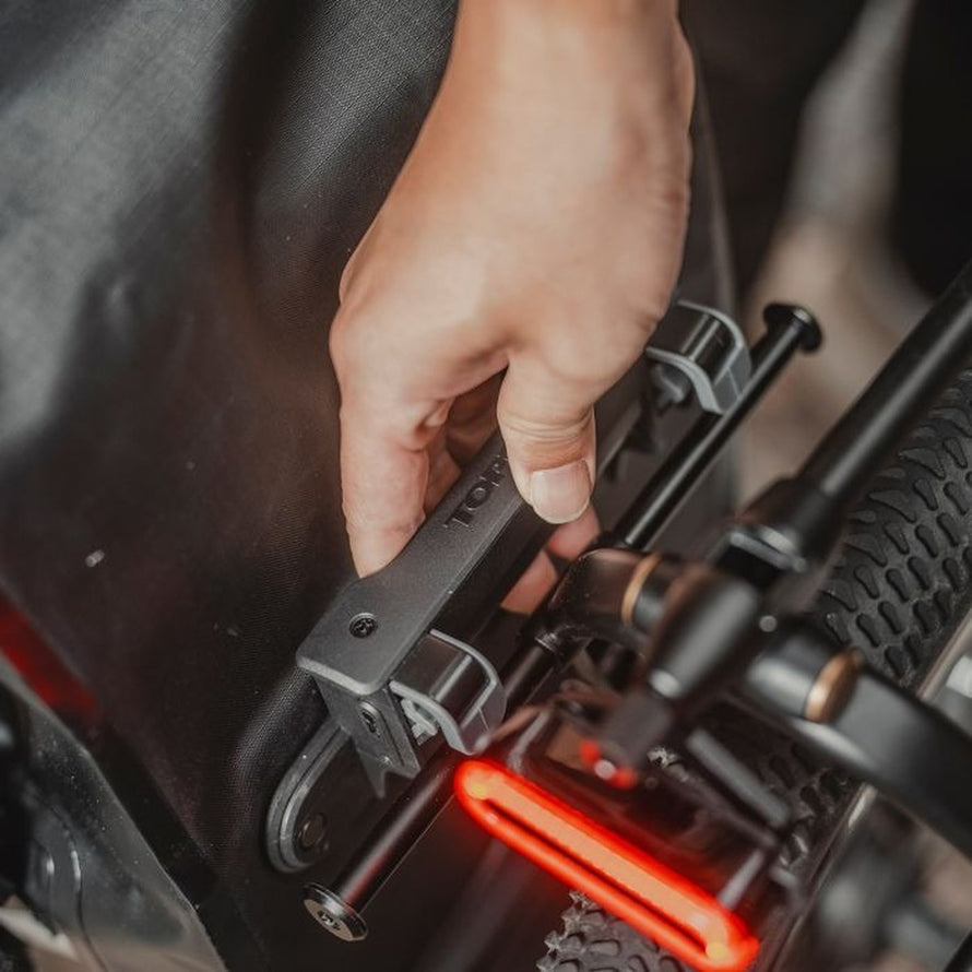 Porte-bagages arriere Topeak Zi:RAK Essential avec systeme Quick Mount pour un montage simple et rapide sur velo