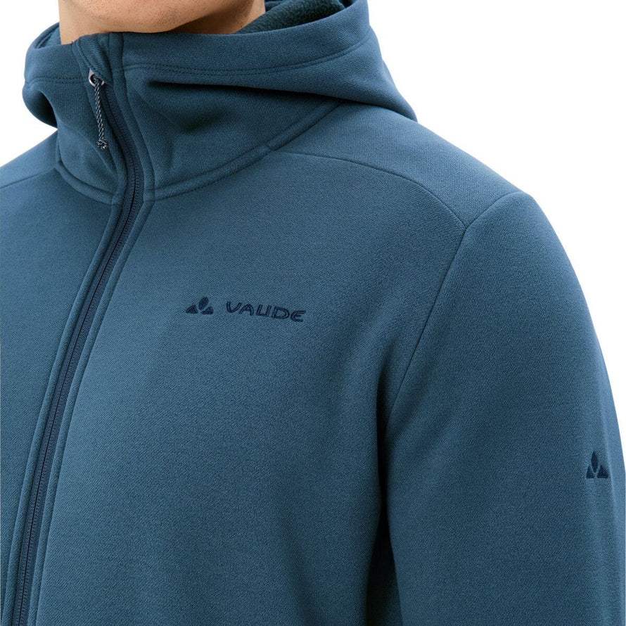 Polaire a capuche Vaude Idris Fleece homme en bleu detail couture et logo pour velo et outdoor