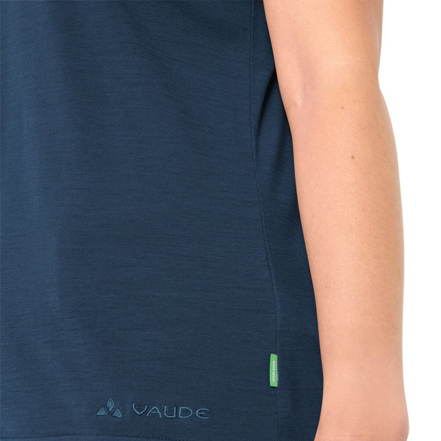 T-shirt Essential en laine marine pour femme Vaude, idéal pour le confort à vélo et la régulation thermique