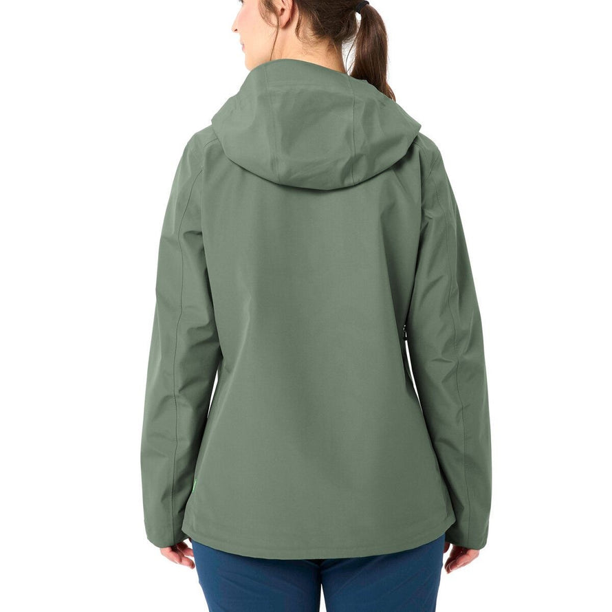 Veste Vaude Elope 3 couches femme verte vue de dos avec capuche imperméable et coupe-vent pour cyclisme