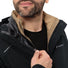 Détail fermeture zip veste vélo homme Vaude Yaras 3 en 1 noire et beige, pratique et résistante pour cyclisme