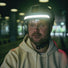 Visière ABUS HYP-E montée sur casque lors d’un trajet urbain à vélo