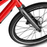 Fourche avant et frein a disque du velo enfant 20 pouces woom explore 4 tout terrain pour enfants de 6 a 8 ans